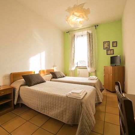 Albergo Ancajani Assisi Exterior photo