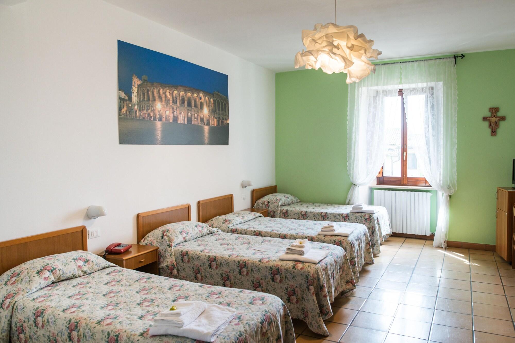 Albergo Ancajani Assisi Exterior photo
