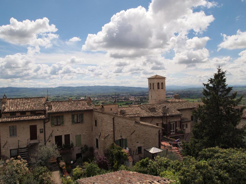 Albergo Ancajani Assisi Exterior photo